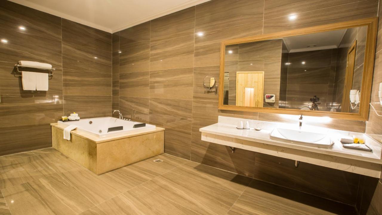 Muong Thanh Luxury Phu Tho Viet Tri Exterior photo